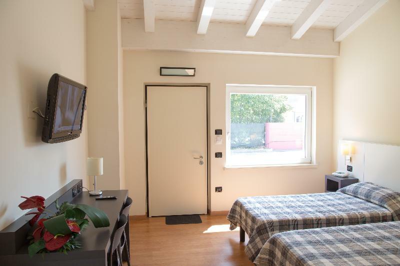 Hotel Motel Giglio Viadana Zewnętrze zdjęcie